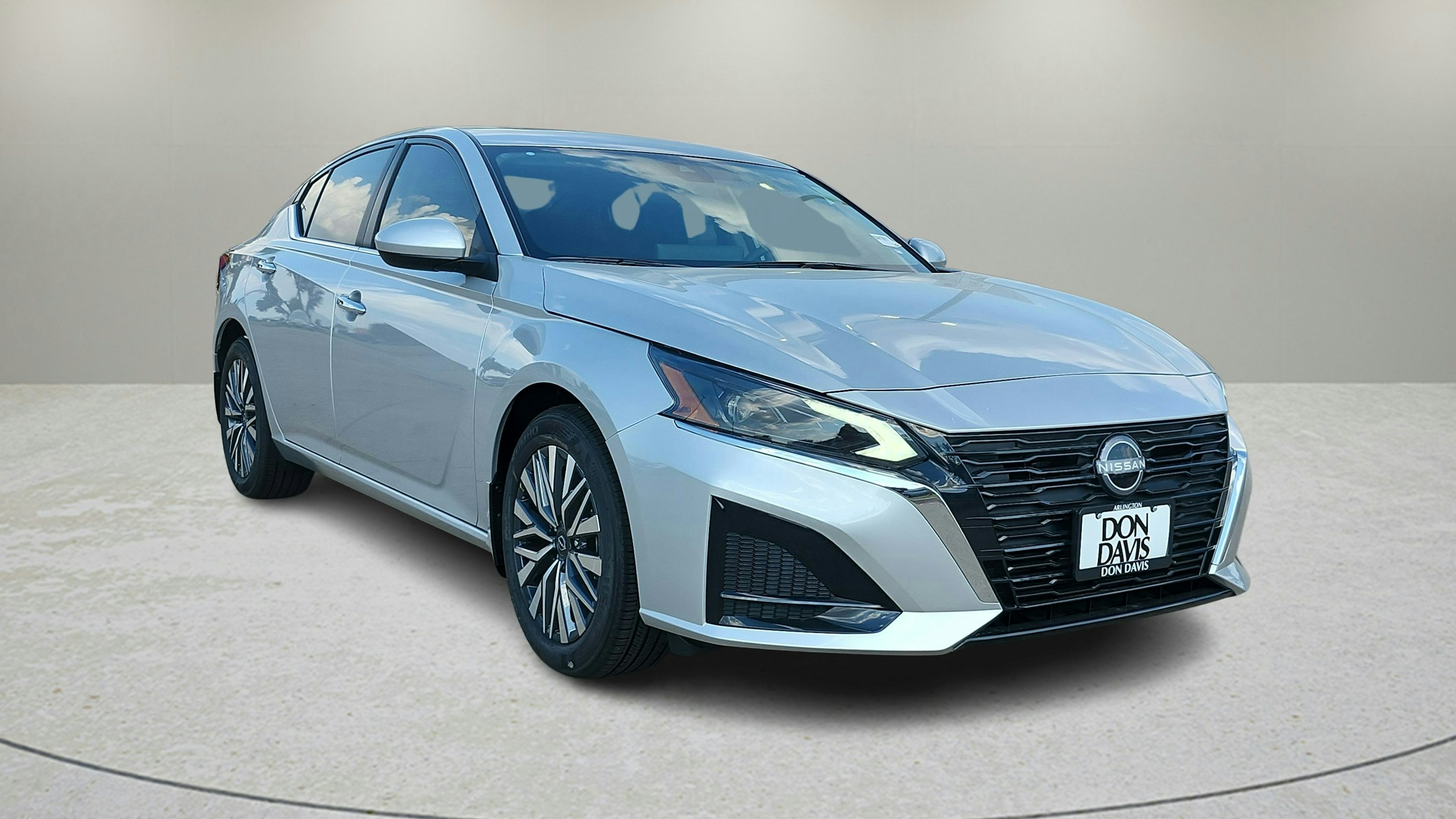 2025 Nissan Altima 2.5 SV photo 2