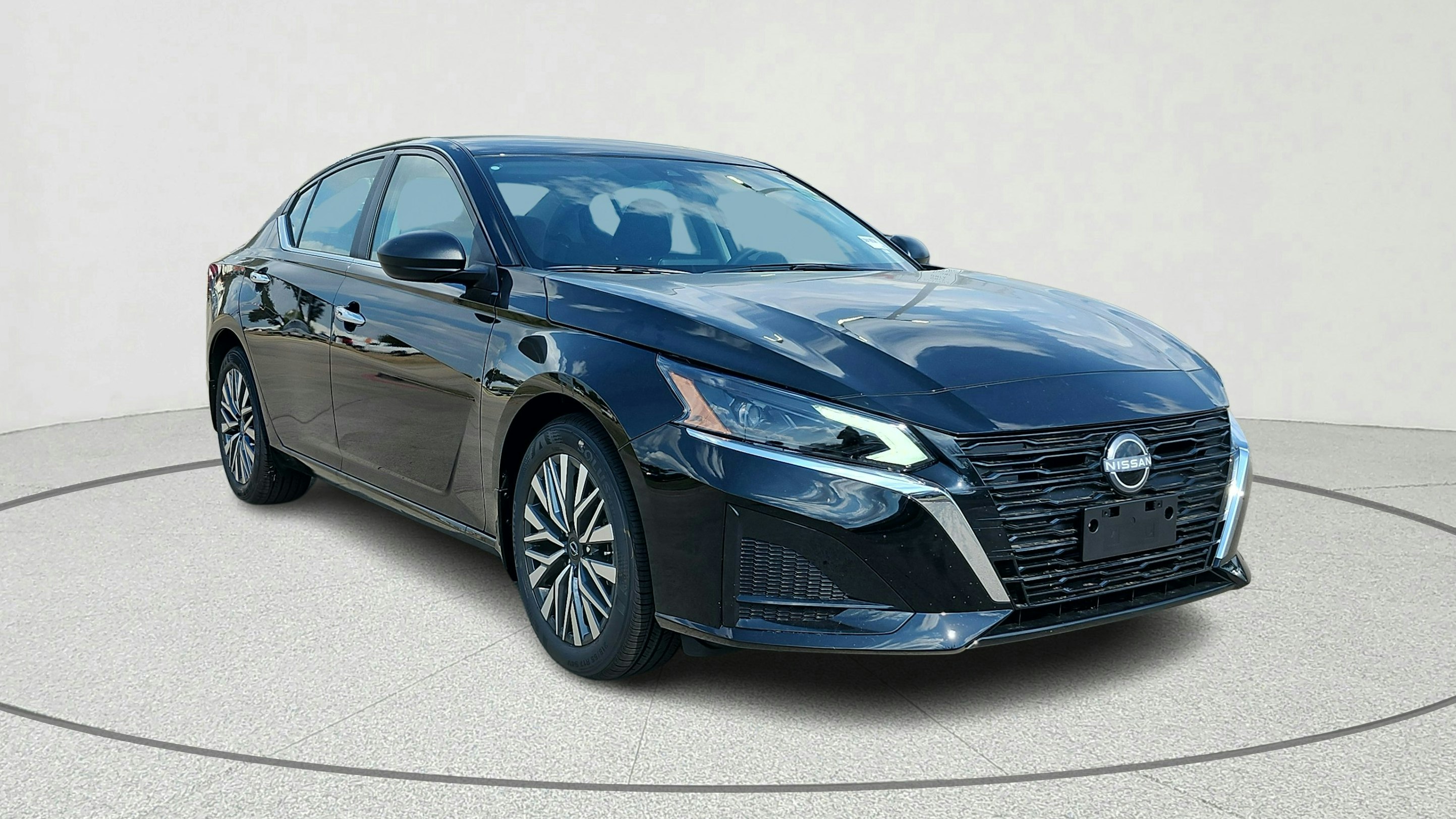 2025 Nissan Altima 2.5 SV photo 2