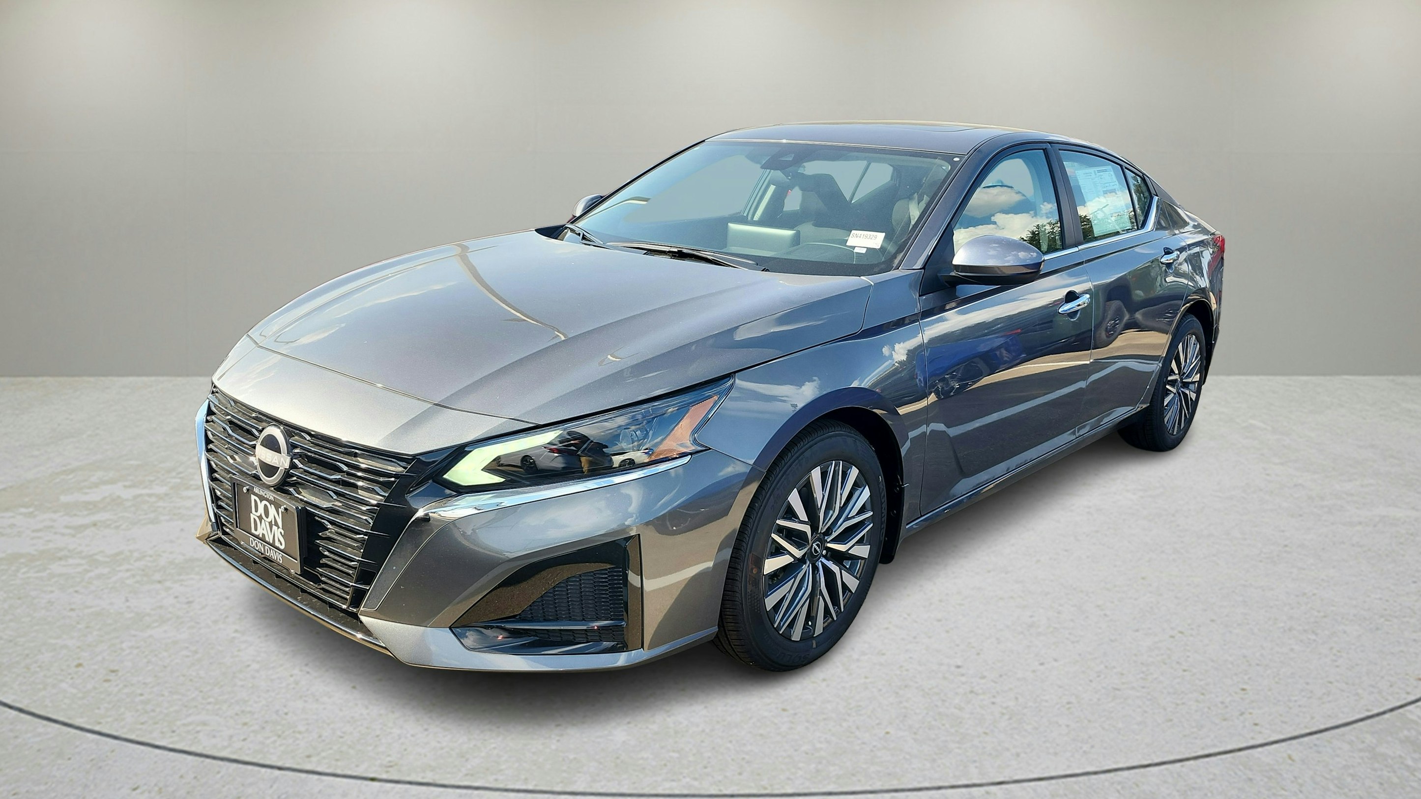 2025 Nissan Altima 2.5 SV photo 2