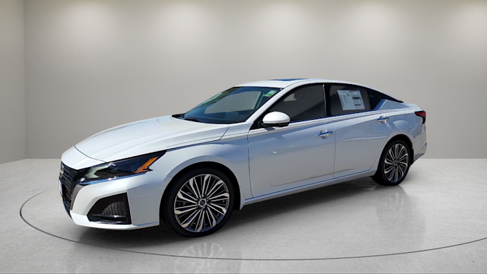 2025 Nissan Altima 2.5 SL photo 3