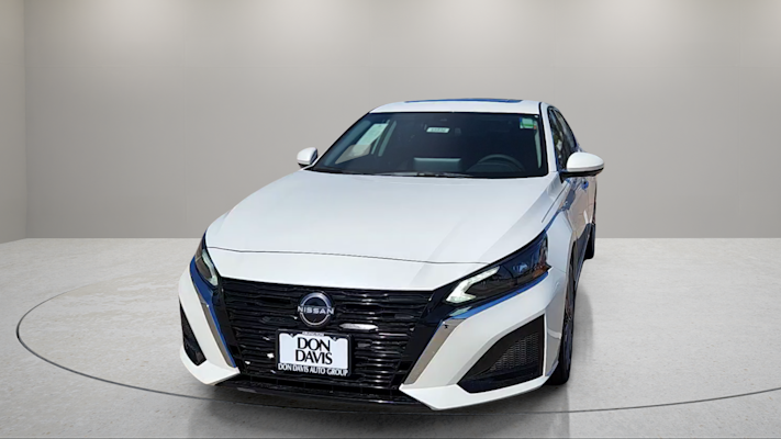 2025 Nissan Altima 2.5 SL photo 2