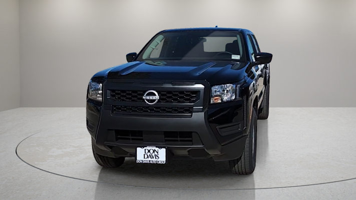 2026 Nissan Frontier Crew Cab S photo 2