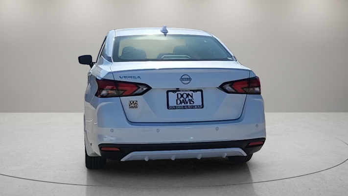 2025 Nissan Versa SV photo 3