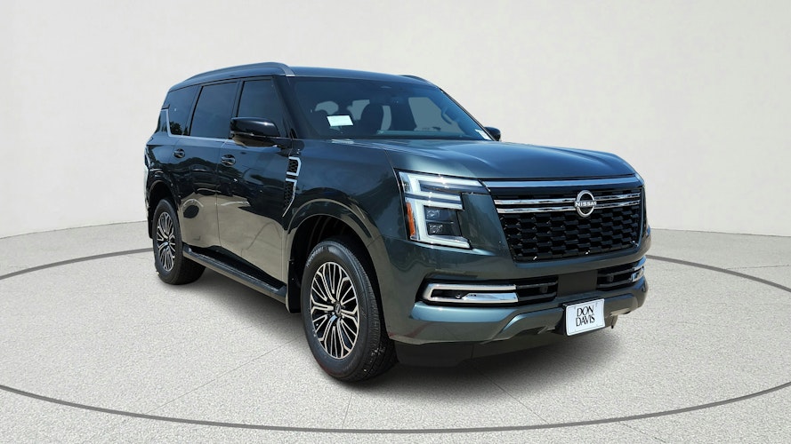 2025 Nissan Armada SL photo 9